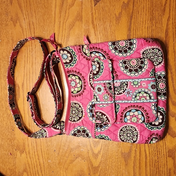 Vera Bradley Shoulder Purse Cupcakes Pink Design - Picture 1 of 11